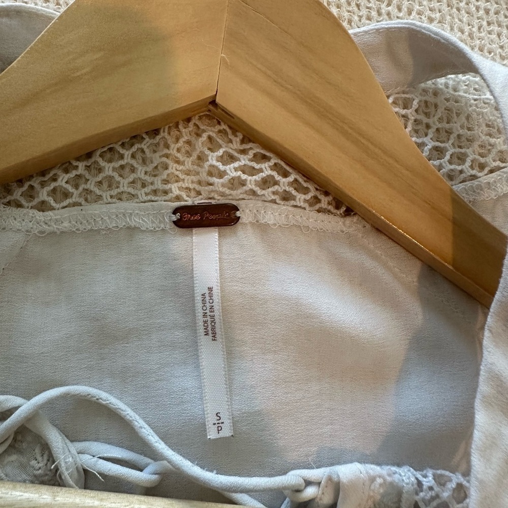 Free People Don’t Let Go White Lace-Up Women's Top - Picture 5 of 7